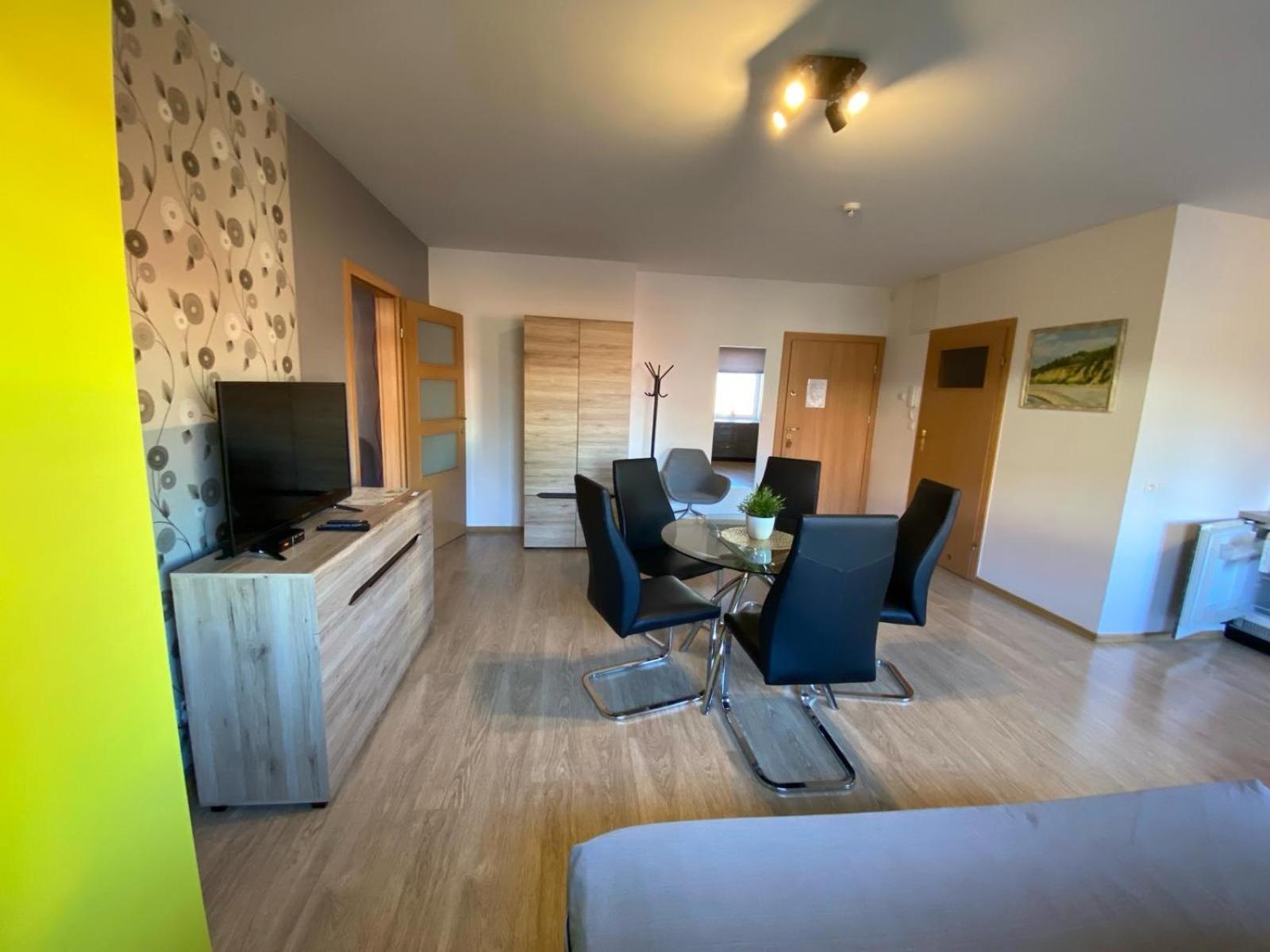 Apartamenty Edk Jelenia Góra Exterior foto